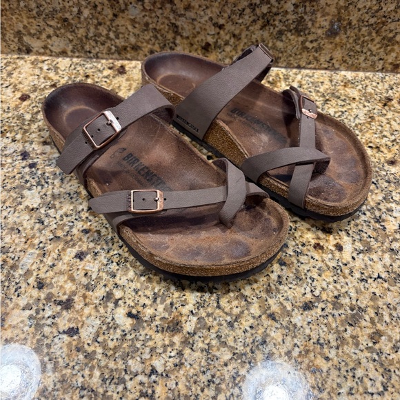 Birkenstock Mayari Brown Criss Cross Toe Thong  Post Sandals Shoes 38 7 - Picture 1 of 9
